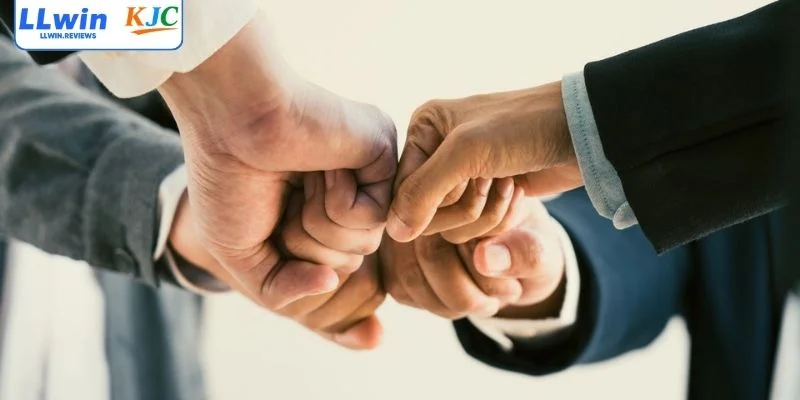 Trách nhiệm với xã hội và chiến lược phát triển dài hạn